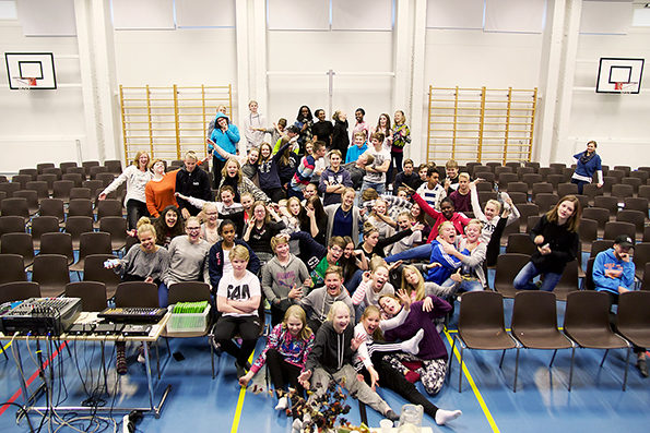 Noin kahdeksankymmentä nuorta sai johtajuuskoulutusta Jyväskylän kristillisellä koululla 10.–11. lokakuuta. KUVA: Mikko Sarimaa