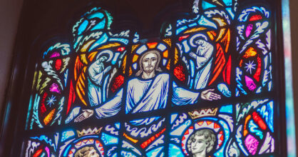 Jeesus lasimaalauksessa.