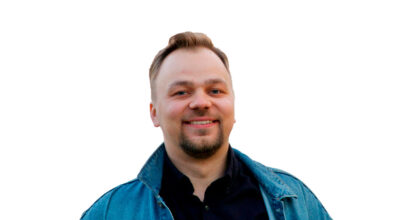 Lauri Heikkilä hymyilee.