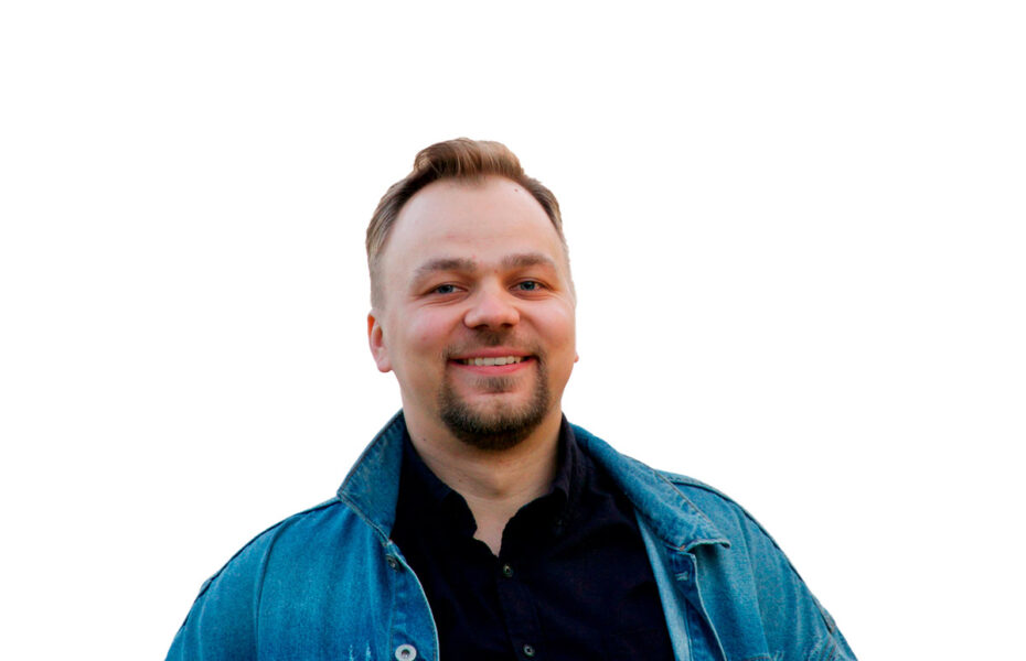 Lauri Heikkilä hymyilee.