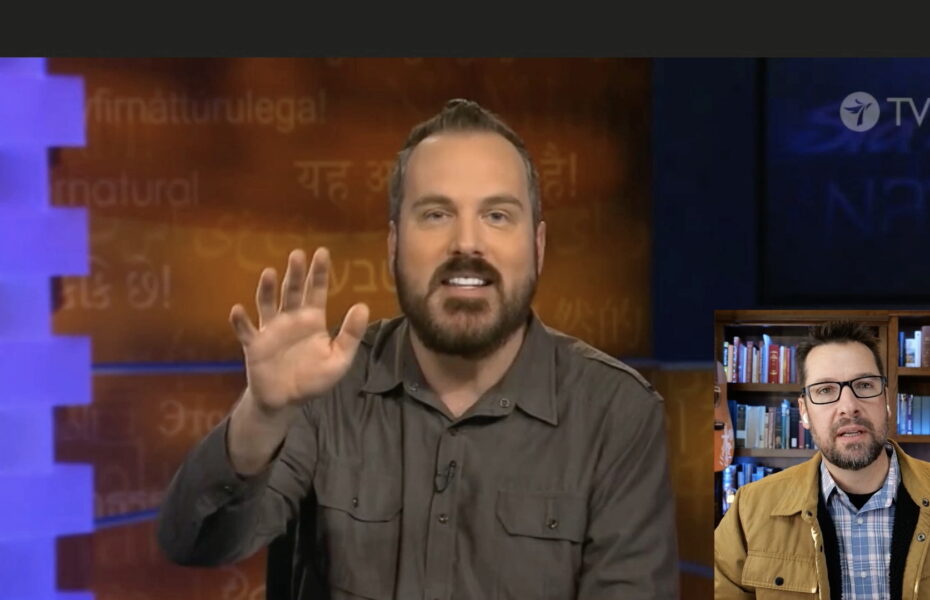 Isossa kuvassa Shawn Bolz katsoo kameraan ja pitää kättään ojollaan. Oikeassa alakulmassa Mike Winger.